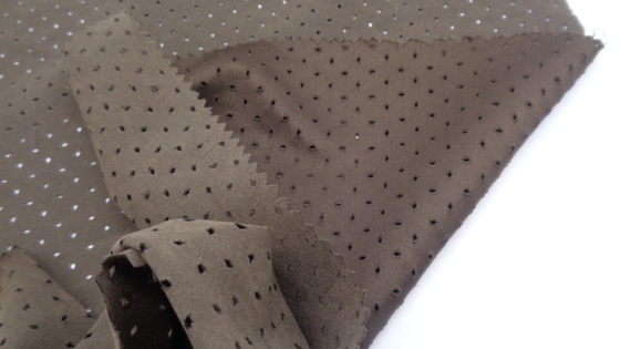 Sports Dot Woven Dyed Twill 140G Punched Clothing Fabric 150Cm 100% Polyester